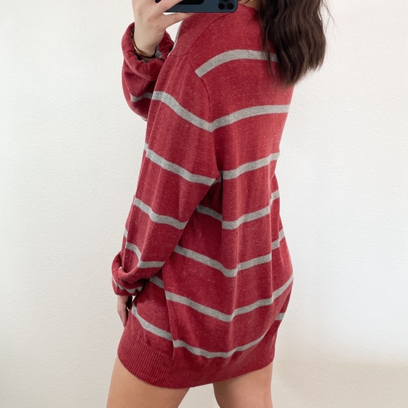 Red and gray striped lightweight sweater - Picture 3 of 3